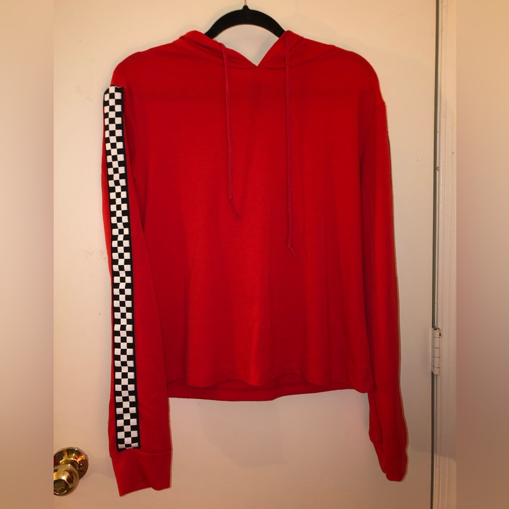 ❗️Leaving Soon ❗️
Cropped long sleeve hoodie
